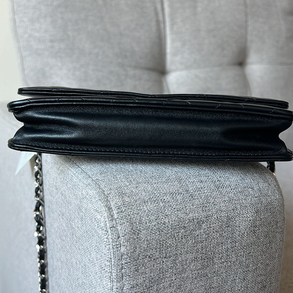 Chanel Wallet On Chain Black Lambskin Like New - Picture 8 of 17